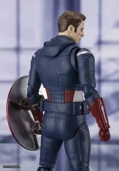 Avengers: Endgame | Captain America Cap Vs Cap SH Figuarts Action Figure -Fun Place Pop Store avengers endgame captain america cap vs cap sh figuarts acti 5