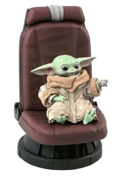 Gentle Giant Star Wars: The Mandalorian- Child In Chair Statue -Fun Place Pop Store gentle giant star wars the mandalorian child in ch alt 1