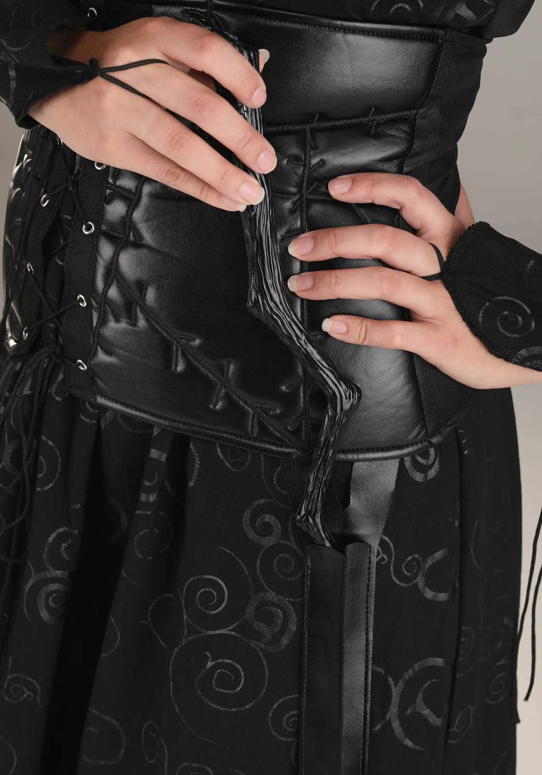 Harry Potter Series Women's Deluxe Bellatrix Costume 7 Harry Potter Series Women's Deluxe Bellatrix Costume - Image 5